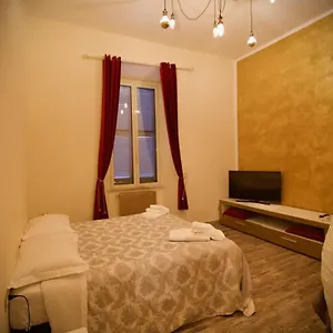 https://home-art-colosseo.it-romehotels.com