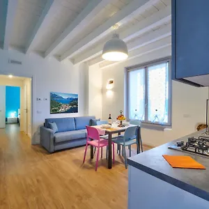 https://villa-liberty.it-lombardy.com
