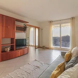  Appartement Bellavista Con Ac E Posto Auto A Brunate Italie
